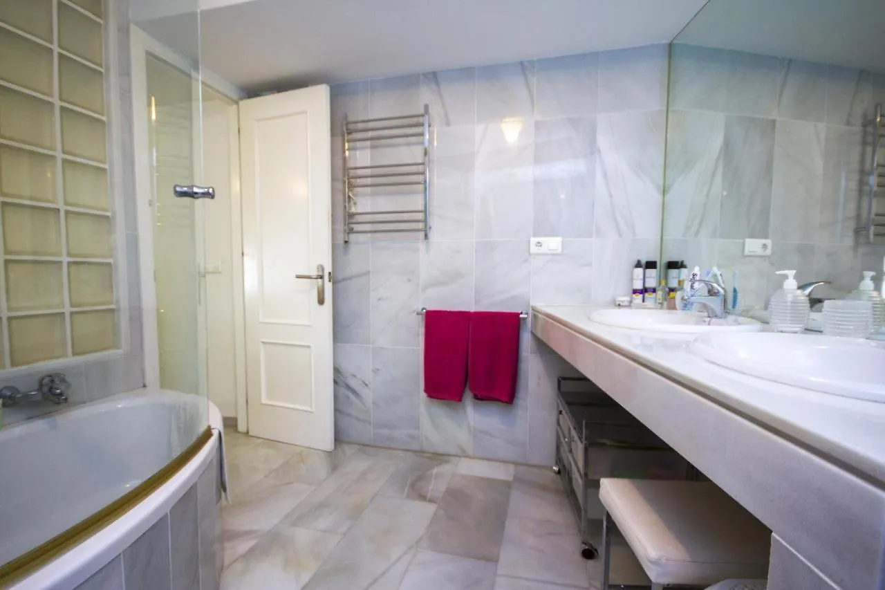 Los Huertos De Nerja Loft Apartment